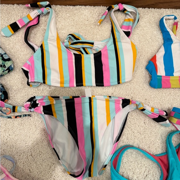 Women’s Swimwear Collection (7) - Picture 3 of 8